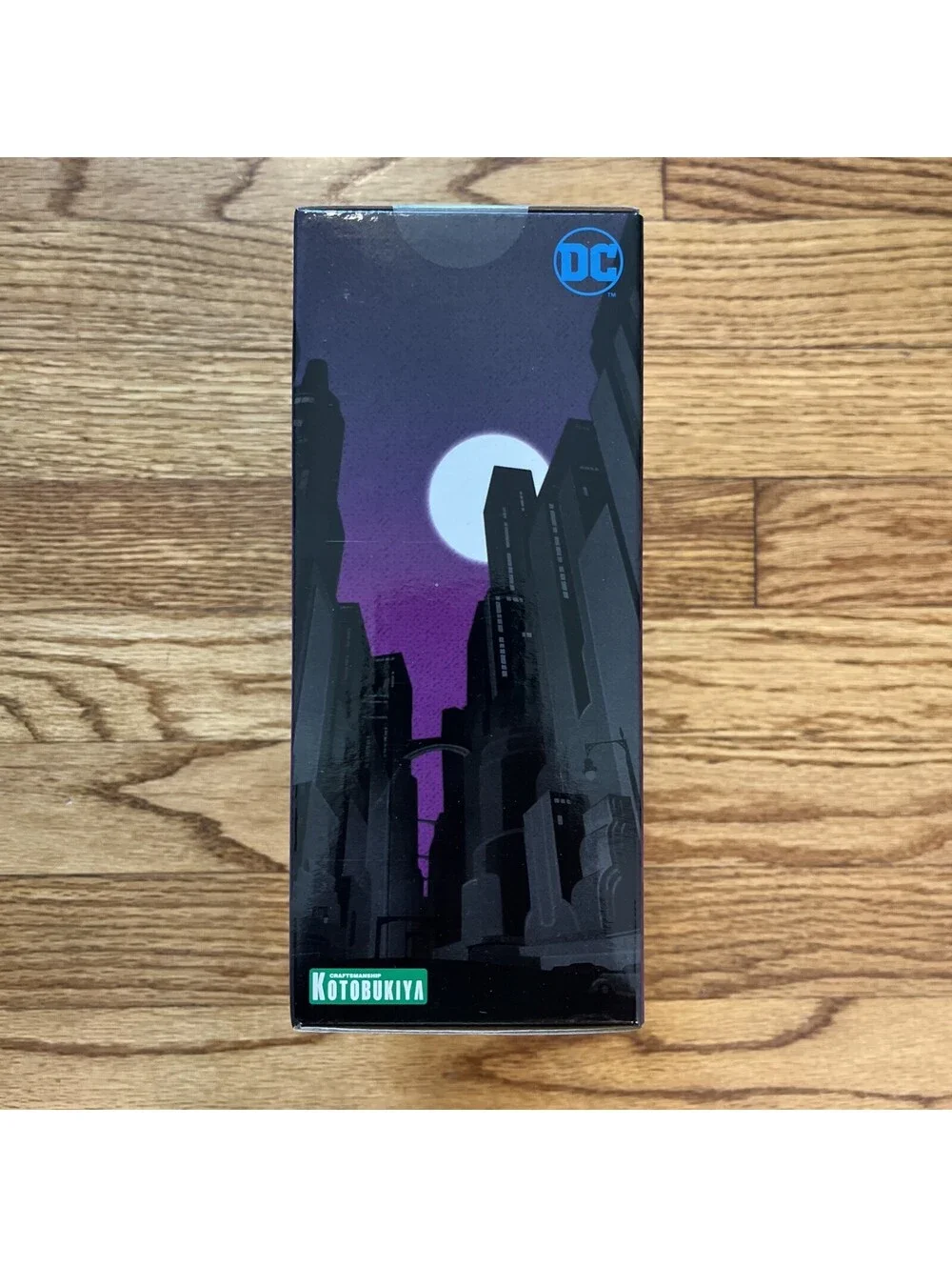 KOTOBUKIYA Batman: The Animated Series The Joker Artfx+ Statue